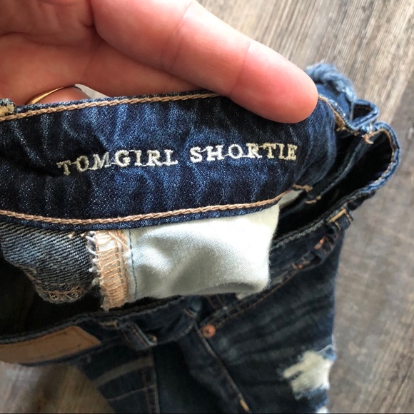 American Eagle | Distressed Tomgirl Shortie - Picture 4 of 5
